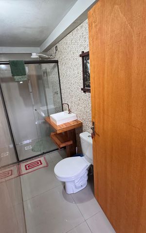 Casa à venda com 150m², 3 quartos e 2 vagasBanheiro da Garagem