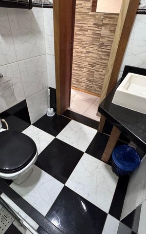 Casa à venda com 150m², 3 quartos e 2 vagasBanheiro 1