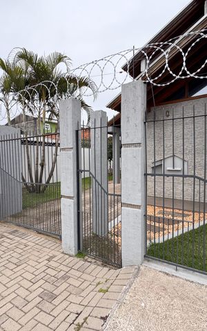 Casa à venda com 150m², 3 quartos e 2 vagasPlaca