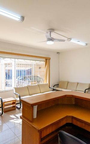 Casa para alugar com 183m², 3 quartos e 2 vagas Casa para alugar com 183m², 3 quartos e 2 vagasSala
