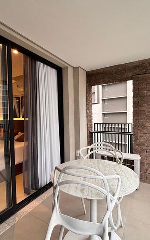 Studio à venda com 32m², 1 quarto e sem vaga Studio à venda com 32m², 1 quarto e sem vagaVaranda