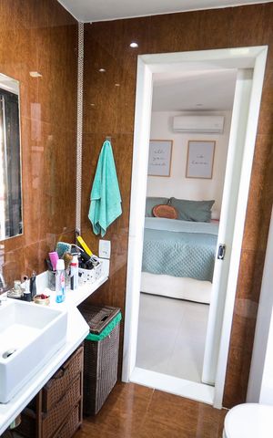 Apartamento à venda com 175m², 2 quartos e 2 vagas Apartamento à venda com 175m², 2 quartos e 2 vagasBanheiro da Suíte