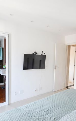Apartamento à venda com 175m², 2 quartos e 2 vagas Apartamento à venda com 175m², 2 quartos e 2 vagasSuíte