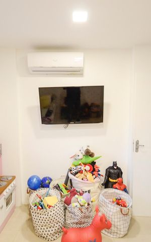 Apartamento à venda com 175m², 2 quartos e 2 vagas Apartamento à venda com 175m², 2 quartos e 2 vagasQuarto