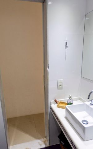 Apartamento à venda com 175m², 2 quartos e 2 vagas Apartamento à venda com 175m², 2 quartos e 2 vagasBanheiro 2