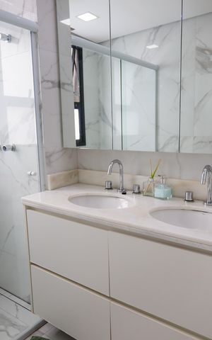 Apartamento à venda com 110m², 2 quartos e 2 vagas Apartamento à venda com 110m², 2 quartos e 2 vagasBanheiro da Suíte 1