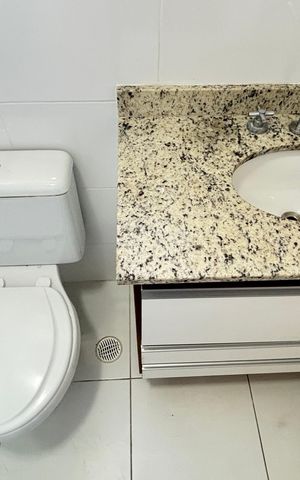 Apartamento à venda com 75m², 3 quartos e 2 vagasBanheiro da Suíte