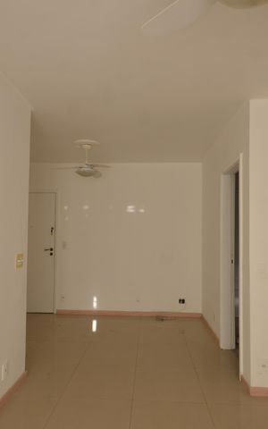 Apartamento à venda com 75m², 2 quartos e 1 vagaSala