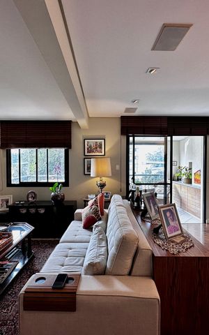 Apartamento à venda com 109m², 2 quartos e 3 vagas Apartamento à venda com 109m², 2 quartos e 3 vagasSala