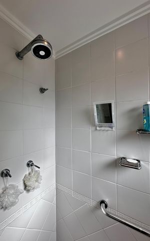 Apartamento à venda com 109m², 2 quartos e 3 vagas Apartamento à venda com 109m², 2 quartos e 3 vagasBanheiro Suíte 1