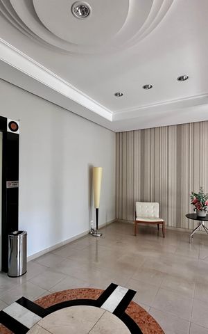 Apartamento à venda com 109m², 2 quartos e 3 vagas Apartamento à venda com 109m², 2 quartos e 3 vagasHall Social Bloco