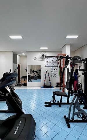 Apartamento à venda com 109m², 2 quartos e 3 vagas Apartamento à venda com 109m², 2 quartos e 3 vagasÁrea comum - Academia