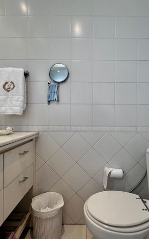 Apartamento à venda com 109m², 2 quartos e 3 vagas Apartamento à venda com 109m², 2 quartos e 3 vagasBanheiro Suíte 2