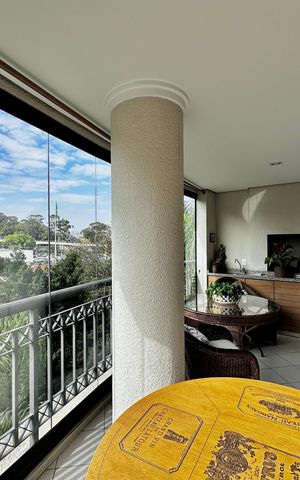 Apartamento à venda com 109m², 2 quartos e 3 vagas Apartamento à venda com 109m², 2 quartos e 3 vagasVaranda da Sala