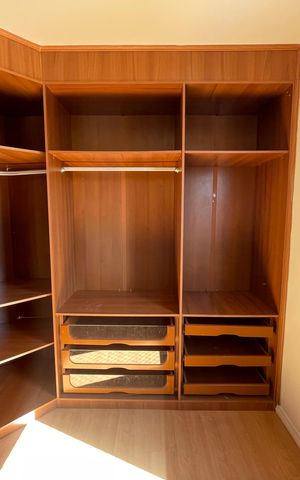 Apartamento para alugar com 61m², 2 quartos e 1 vaga Apartamento para alugar com 61m², 2 quartos e 1 vagaCloset do quarto 2