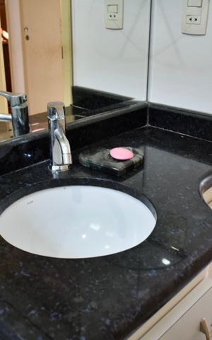 Casa à venda com 220m², 3 quartos e 3 vagas Casa à venda com 220m², 3 quartos e 3 vagasBanheiro Social