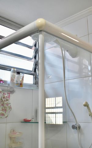 Casa à venda com 220m², 3 quartos e 3 vagas Casa à venda com 220m², 3 quartos e 3 vagasBanheiro da Suíte 1