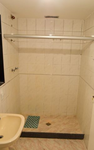 Apartamento à venda com 151m², 3 quartos e 2 vagas Apartamento à venda com 151m², 3 quartos e 2 vagasBanheiro