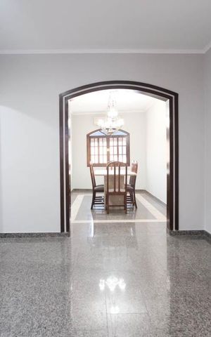 Casa para alugar com 100m², 2 quartos e sem vagaSala