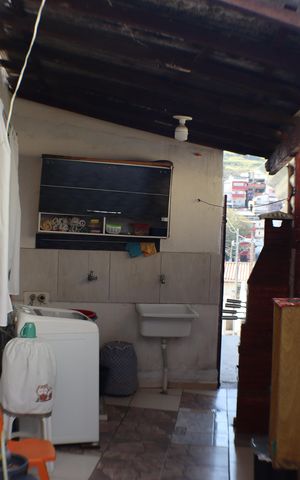 Casa à venda com 176m², 2 quartos e 2 vagas Casa à venda com 176m², 2 quartos e 2 vagasÁrea de Serviço