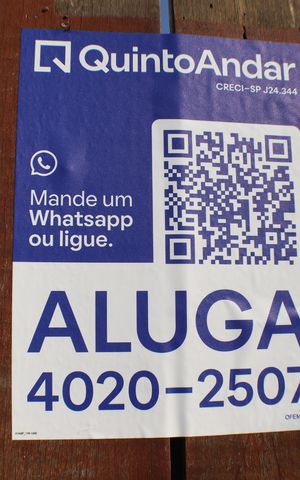 Casa à venda com 176m², 2 quartos e 2 vagas Casa à venda com 176m², 2 quartos e 2 vagasPlaca
