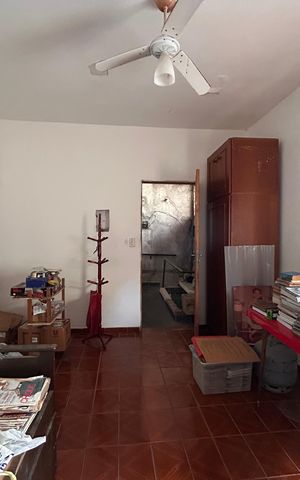 Casa à venda com 180m², 4 quartos e 2 vagas Casa à venda com 180m², 4 quartos e 2 vagasQuarto 4 - Casa 2