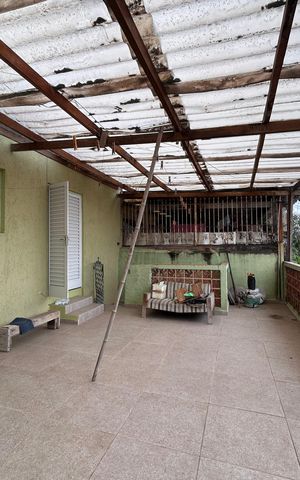 Casa à venda com 180m², 4 quartos e 2 vagas Casa à venda com 180m², 4 quartos e 2 vagasQuintal