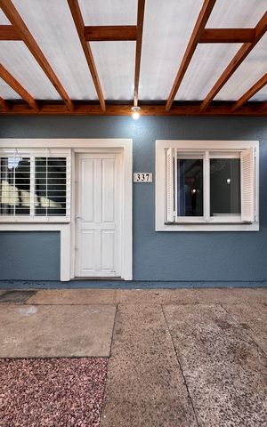 Casa à venda com 78m², 2 quartos e 2 vagas Casa à venda com 78m², 2 quartos e 2 vagasÁrea comum