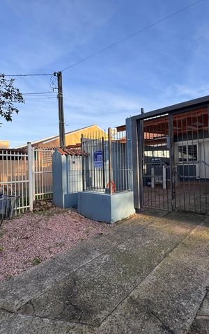 Casa à venda com 78m², 2 quartos e 2 vagas Casa à venda com 78m², 2 quartos e 2 vagasPlaquinha fachada