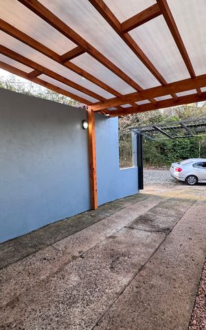 Casa à venda com 78m², 2 quartos e 2 vagas Casa à venda com 78m², 2 quartos e 2 vagasÁrea comum