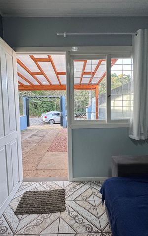 Casa à venda com 78m², 2 quartos e 2 vagas Casa à venda com 78m², 2 quartos e 2 vagasSala