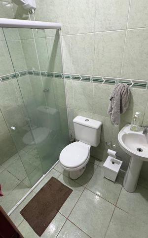 Casa à venda com 78m², 2 quartos e 2 vagas Casa à venda com 78m², 2 quartos e 2 vagasBanheiro
