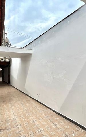 Casa para alugar com 189m², 2 quartos e 2 vagas Casa para alugar com 189m², 2 quartos e 2 vagasÁrea externa