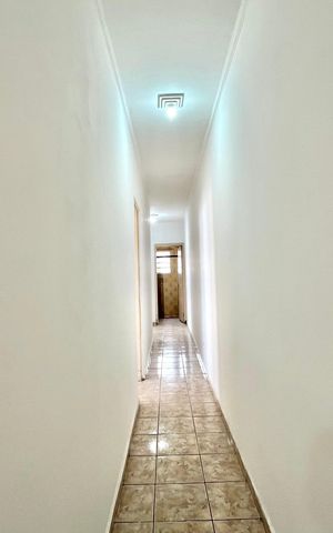 Casa para alugar com 189m², 2 quartos e 2 vagas Casa para alugar com 189m², 2 quartos e 2 vagasCorredor