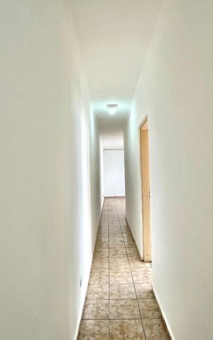Casa para alugar com 189m², 2 quartos e 2 vagas Casa para alugar com 189m², 2 quartos e 2 vagasCorredor