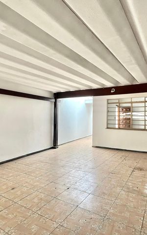Casa para alugar com 189m², 2 quartos e 2 vagas Casa para alugar com 189m², 2 quartos e 2 vagasGaragem