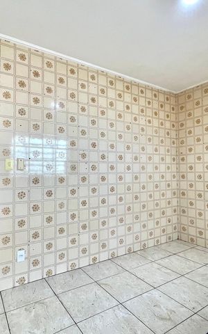 Casa para alugar com 189m², 2 quartos e 2 vagas Casa para alugar com 189m², 2 quartos e 2 vagasCozinha