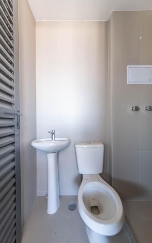 Apartamento à venda com 289m², 4 quartos e 4 vagasBanheiro de Serviço