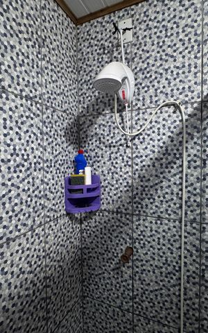 Casa à venda com 80m², 2 quartos e 3 vagas Casa à venda com 80m², 2 quartos e 3 vagasBanheiro