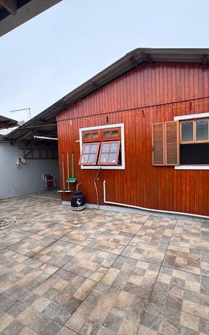 Casa à venda com 80m², 2 quartos e 3 vagas Casa à venda com 80m², 2 quartos e 3 vagasÁrea comum