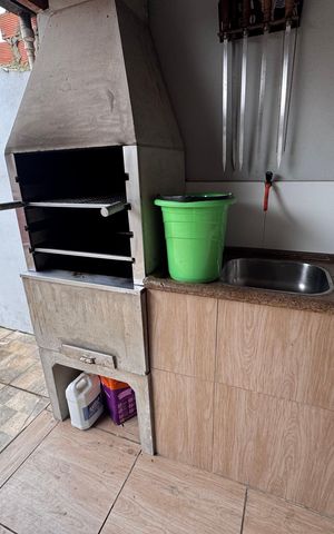 Casa à venda com 80m², 2 quartos e 3 vagas Casa à venda com 80m², 2 quartos e 3 vagasÁrea comum