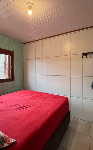 Casa à venda com 80m², 2 quartos e 3 vagas Casa à venda com 80m², 2 quartos e 3 vagasQuarto