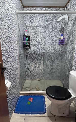Casa à venda com 80m², 2 quartos e 3 vagas Casa à venda com 80m², 2 quartos e 3 vagasBanheiro