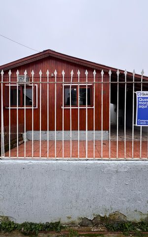 Casa à venda com 80m², 2 quartos e 3 vagas Casa à venda com 80m², 2 quartos e 3 vagasPlaquinha