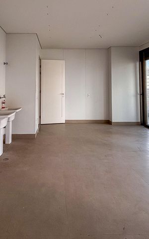 Apartamento à venda com 632m², 4 quartos e 7 vagas Apartamento à venda com 632m², 4 quartos e 7 vagasLavanderia