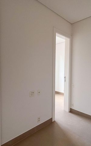 Apartamento à venda com 632m², 4 quartos e 7 vagas Apartamento à venda com 632m², 4 quartos e 7 vagasÁrea de Serviço
