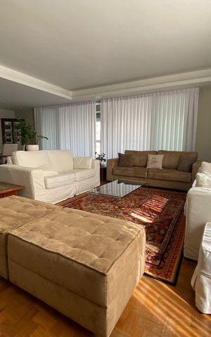 Apartamento à venda com 280m², 4 quartos e 2 vagas Apartamento à venda com 280m², 4 quartos e 2 vagasSala