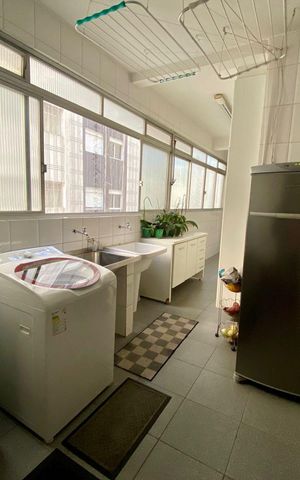 Apartamento à venda com 280m², 4 quartos e 2 vagas Apartamento à venda com 280m², 4 quartos e 2 vagasLavanderia