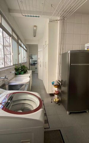 Apartamento à venda com 280m², 4 quartos e 2 vagas Apartamento à venda com 280m², 4 quartos e 2 vagasLavanderia