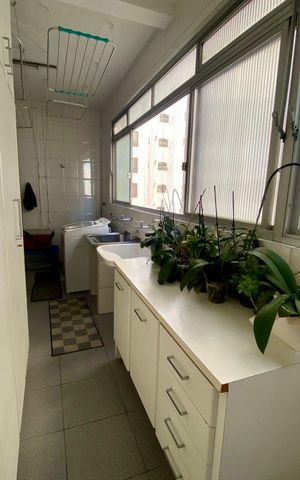 Apartamento à venda com 280m², 4 quartos e 2 vagas Apartamento à venda com 280m², 4 quartos e 2 vagasLavanderia